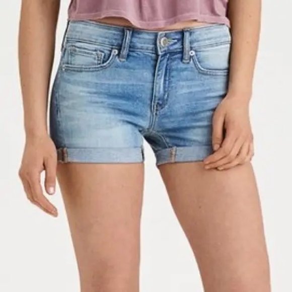 American Eagle Outfitters Pants - American Eagle Super Super Stretch Midi Shorts Lightwash